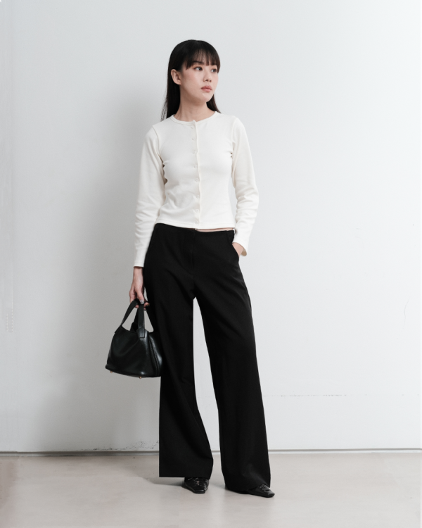 The White Long Sleeve T-shirt